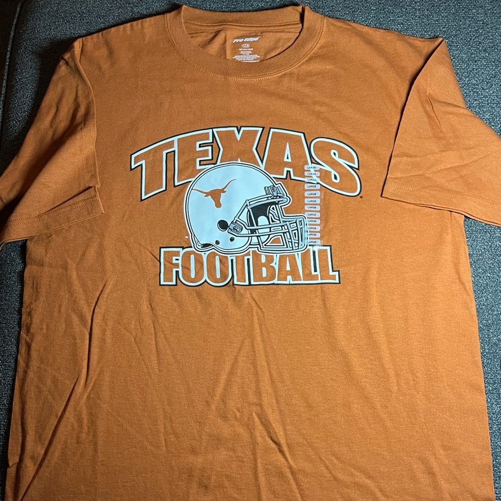 New Without Tags Pro Edge Texas Longhorns Football T Shirt Men’s Size L